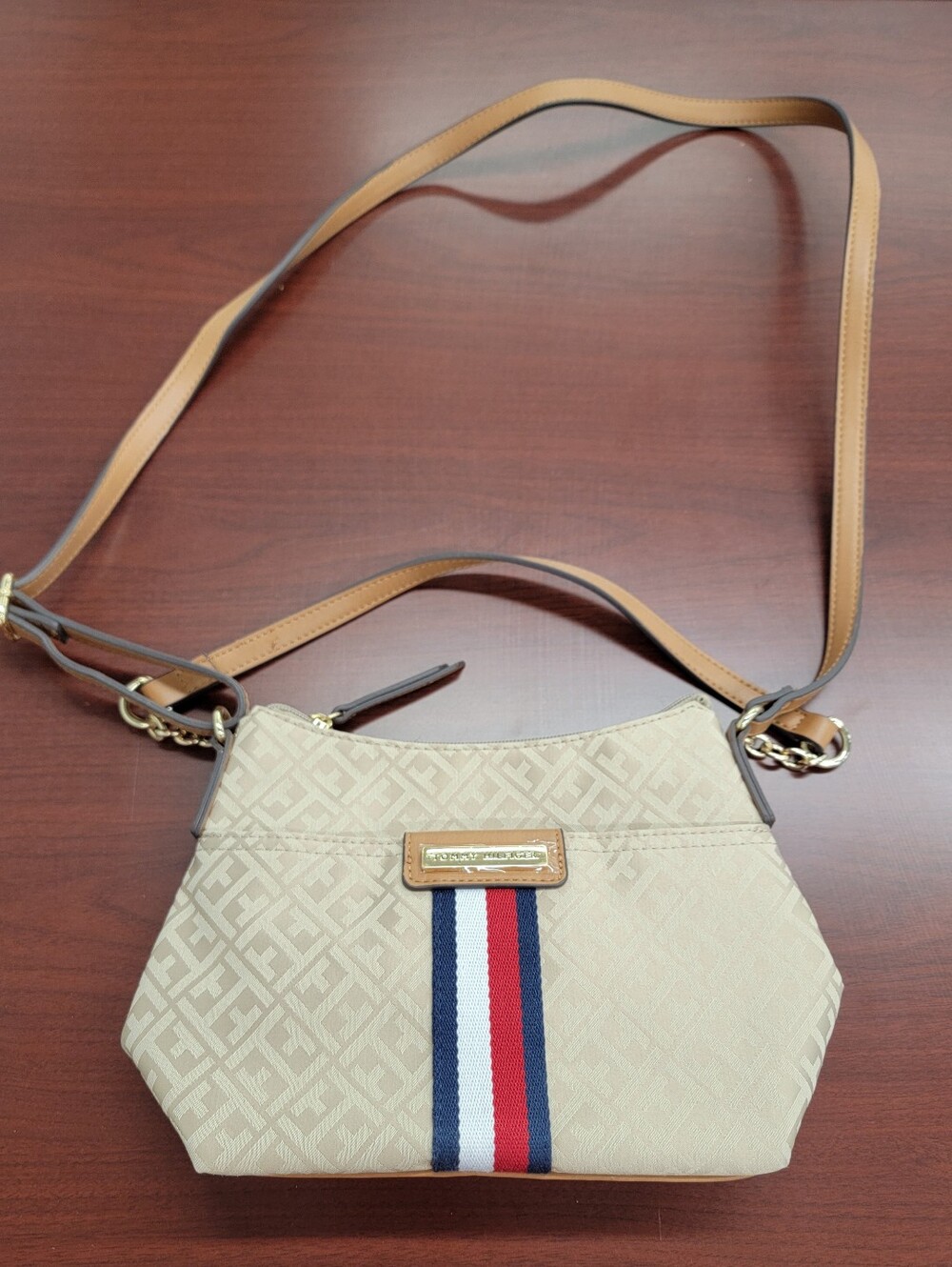 NWOT- Tommy Hilfiger Crossbody Bag
